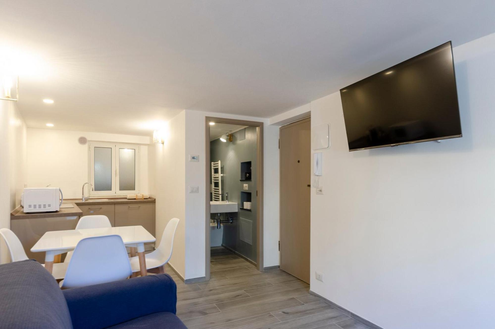 Castelli'S Apartmetnts Fico 1 Janov Exteriér fotografie