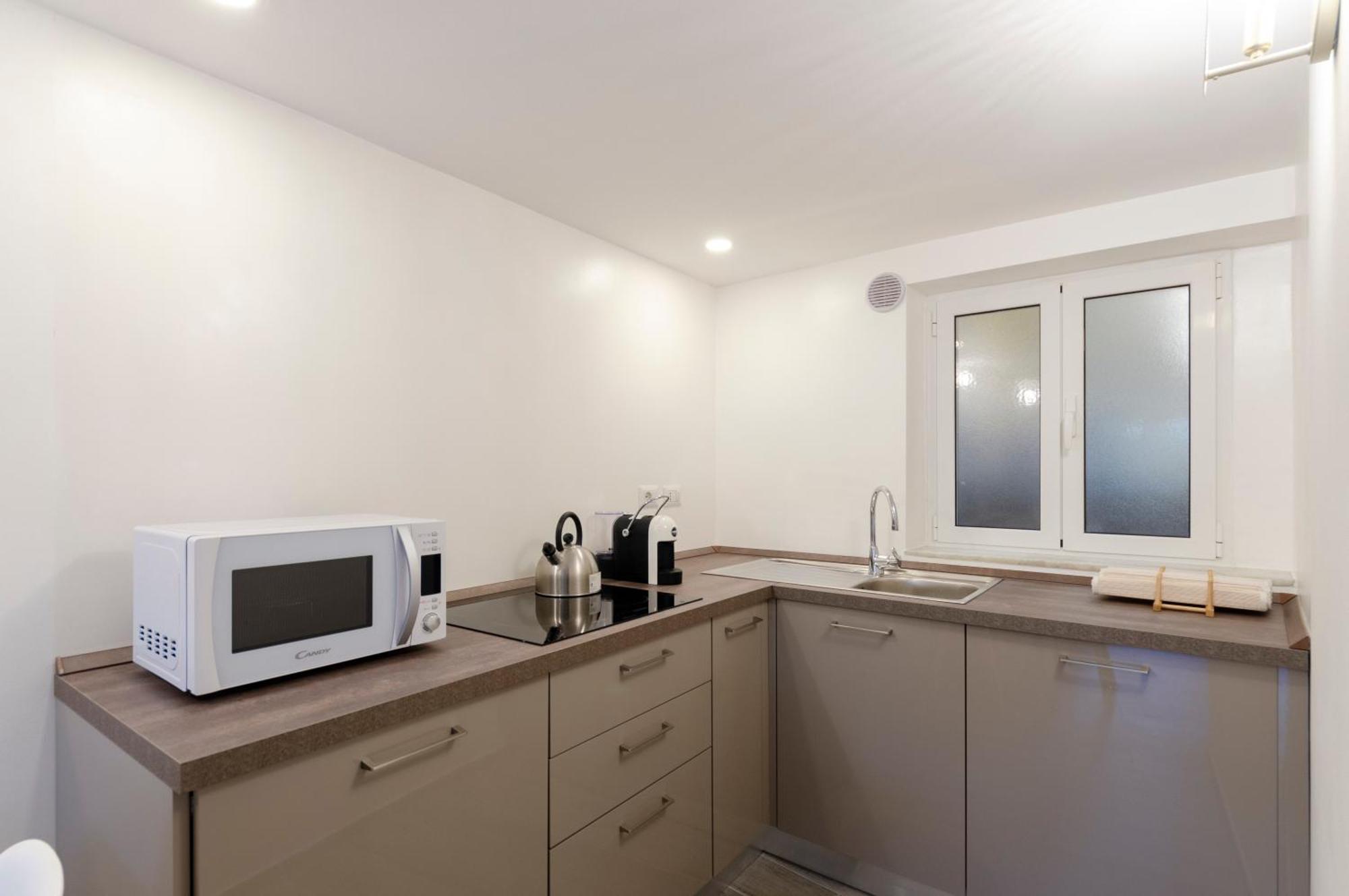 Castelli'S Apartmetnts Fico 1 Janov Exteriér fotografie